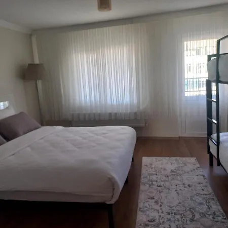 Megara Apartament